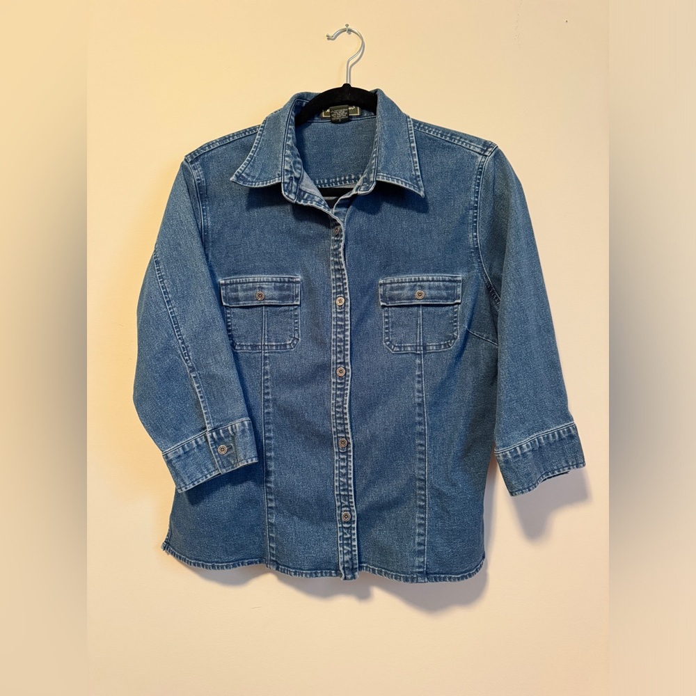 Eddie Bauer 3/4 sleeve denim button up shirt.